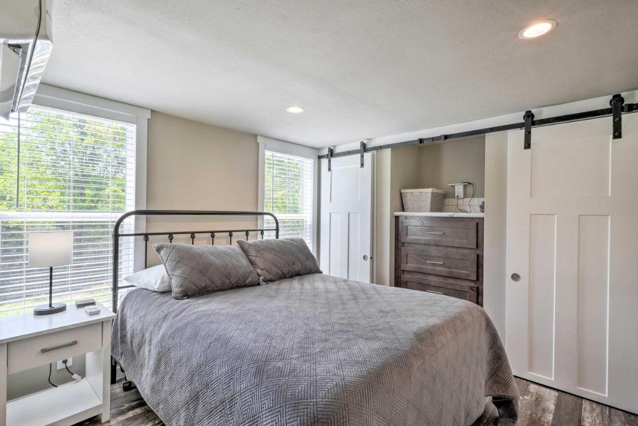 Branson Tiny Home On 52 Acres With Private Lake! 外观 照片