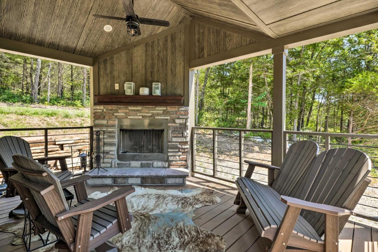 Branson Tiny Home On 52 Acres With Private Lake! 外观 照片